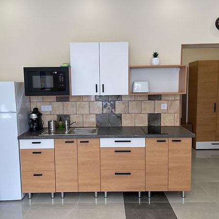 Kovacs Apartmanhaz Kiskunhalas Oda fotoğraf