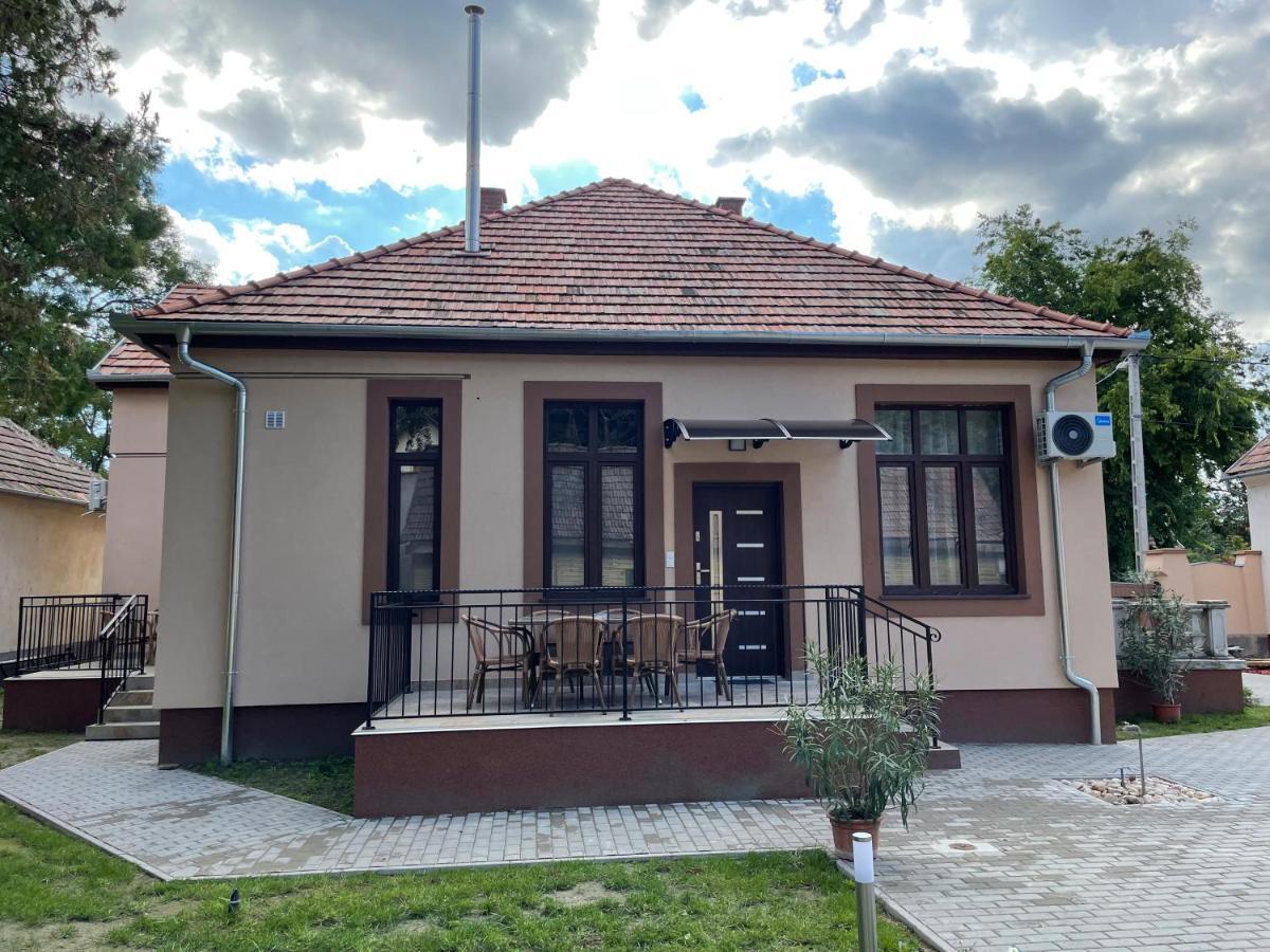 Kovacs Apartmanhaz Kiskunhalas Dış mekan fotoğraf