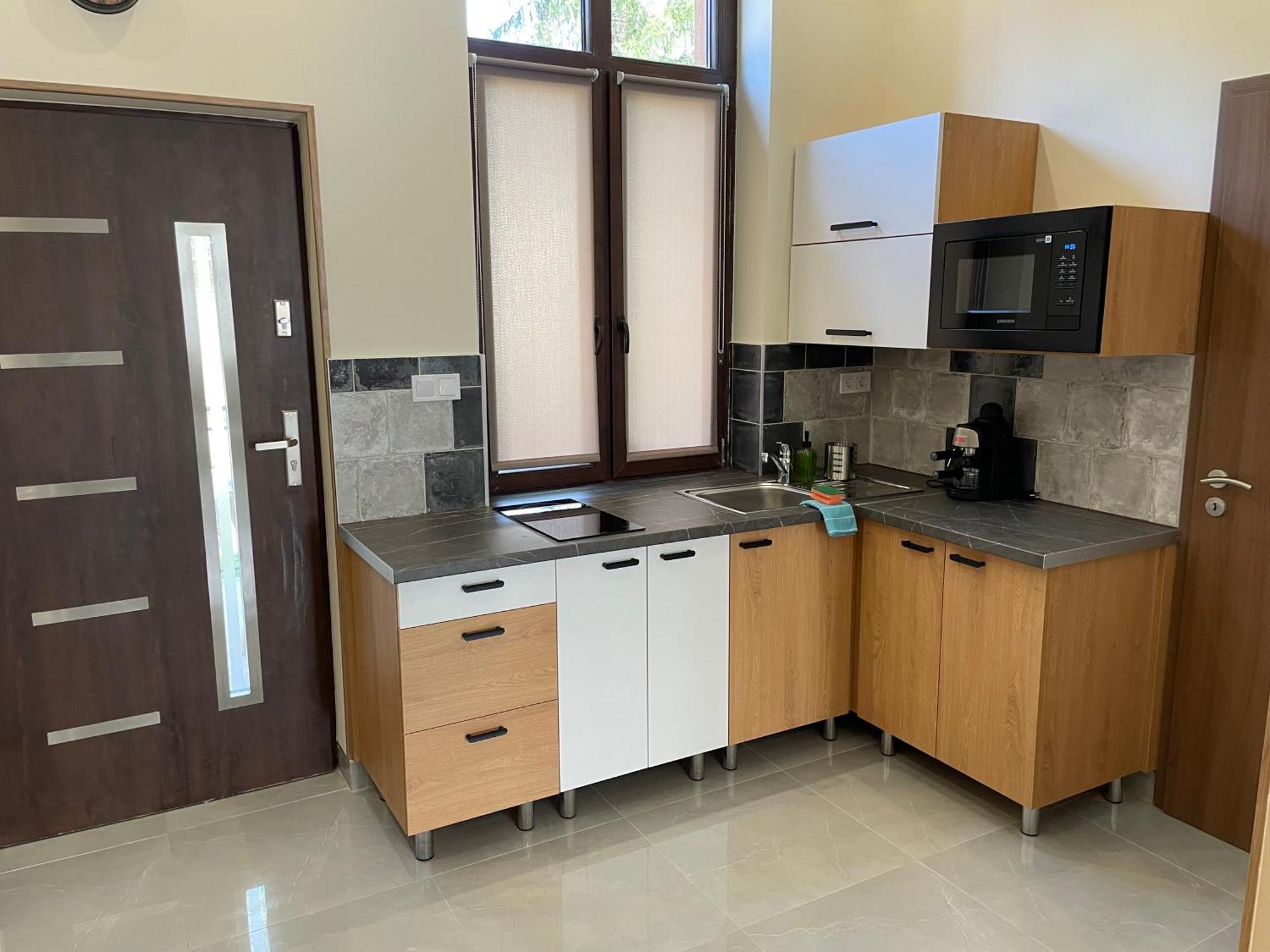 Kovacs Apartmanhaz Kiskunhalas Oda fotoğraf