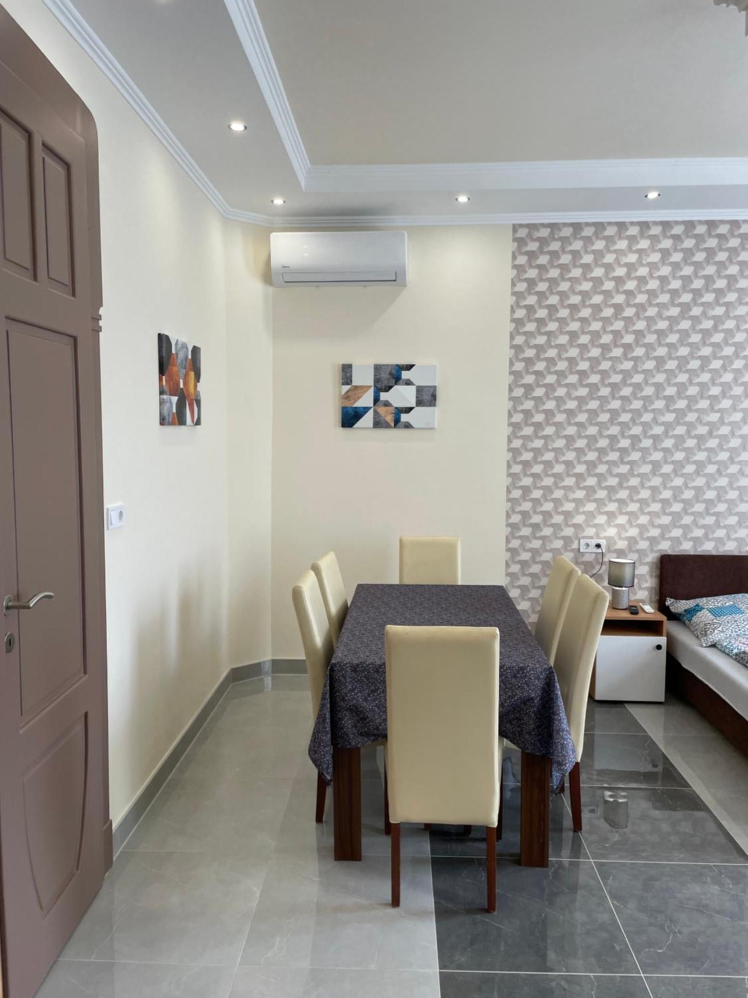 Kovacs Apartmanhaz Kiskunhalas Oda fotoğraf