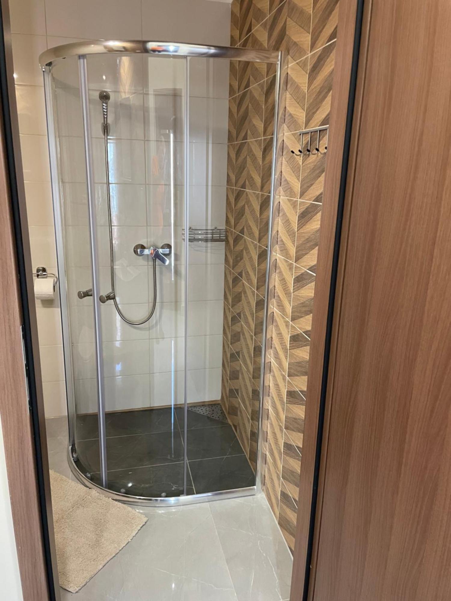 Kovacs Apartmanhaz Kiskunhalas Oda fotoğraf