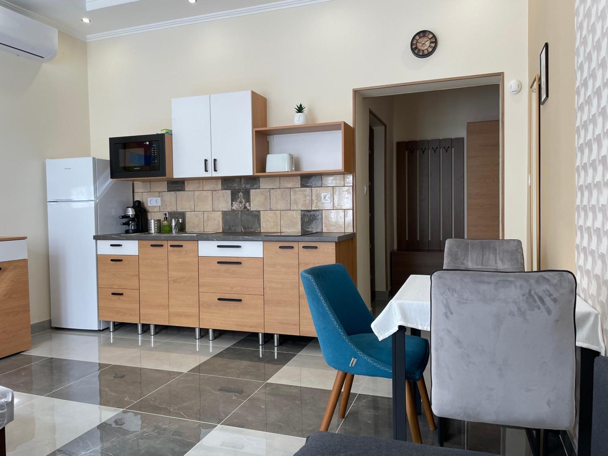 Kovacs Apartmanhaz Kiskunhalas Oda fotoğraf