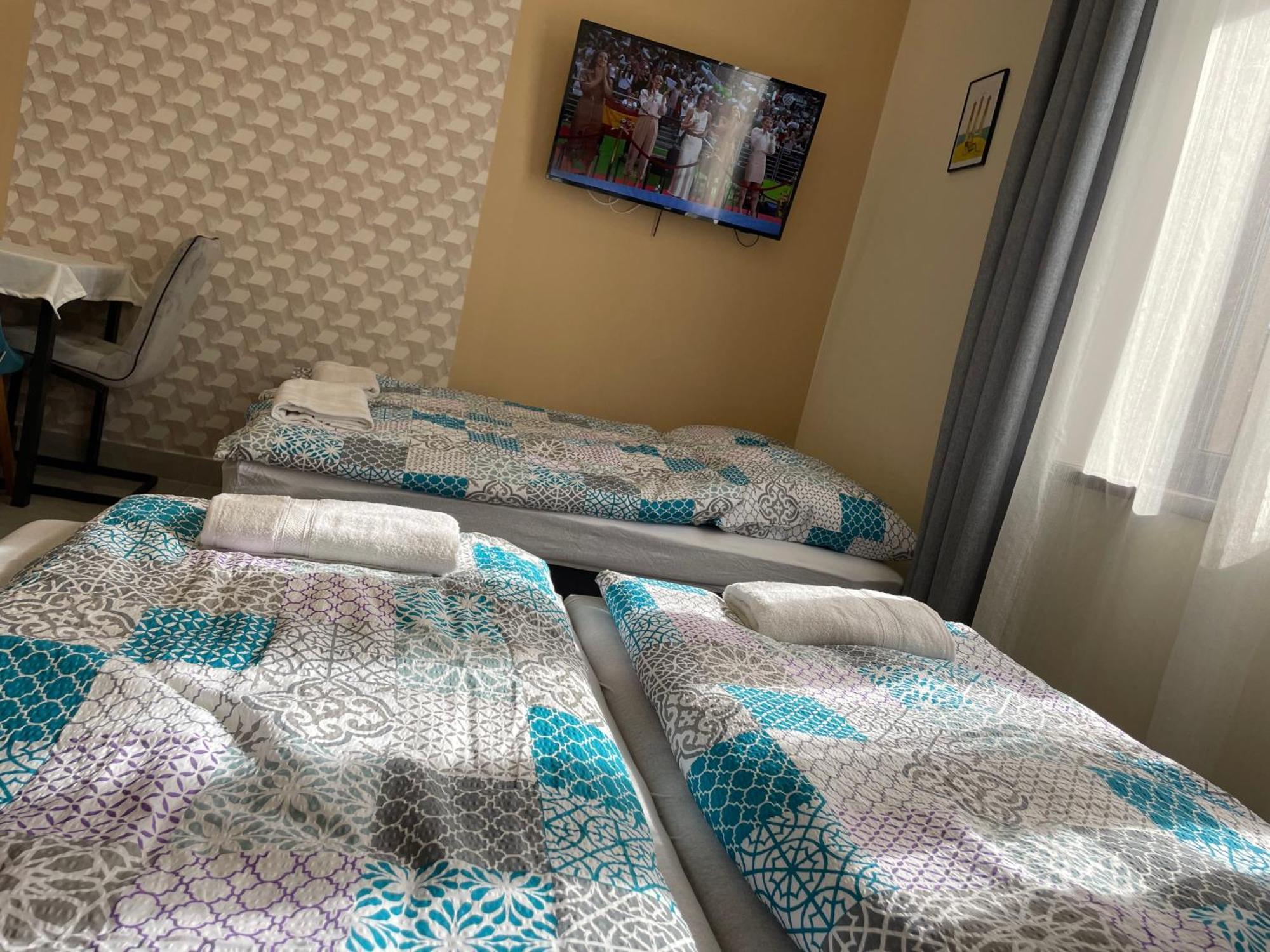 Kovacs Apartmanhaz Kiskunhalas Oda fotoğraf